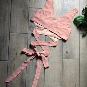 Nasty gal blush peach v-neck sleeveless wrap top. Size XS